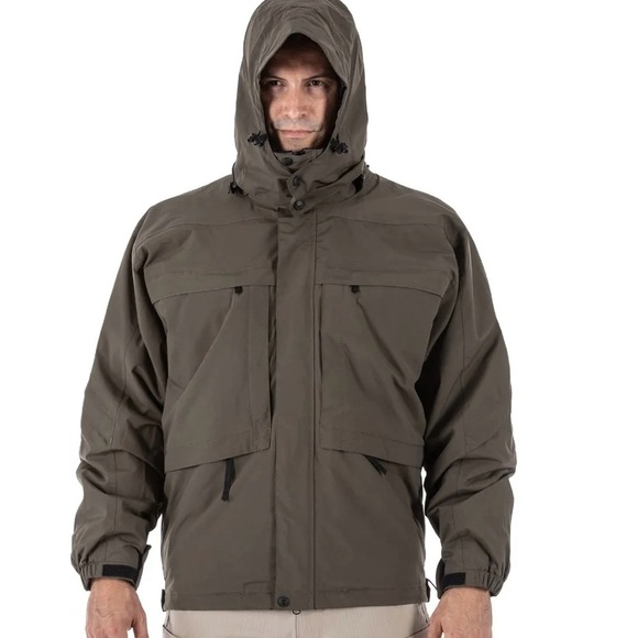5.11 3 IN 1 SYSTEM TACTICAL AGGRESSOR PARKA NWOT ***COLOR IS ACTUALLY COYOTE *** - Picture 4 of 13